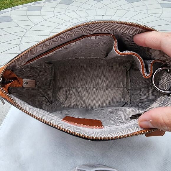 MDBM Chatou Structured Minimalist Premium Leather Crossbody Bag - Picture 7 of 12